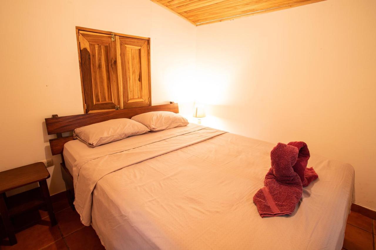 Pochote Lodge Guayabo  Esterno foto
